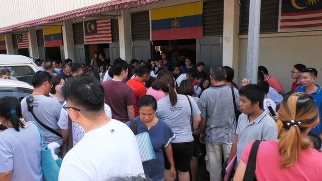 Hundreds turned up in hope of Malaysian Citizenship