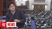 “If want to bite, do it wholeheartedly!”, Azalina teases at Dewan Rakyat