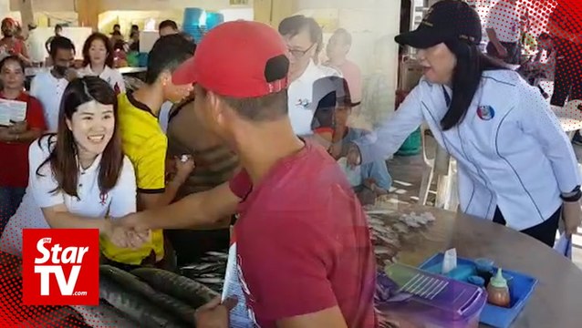 Sandakan by-election: Candidates connect with voters during walkabout