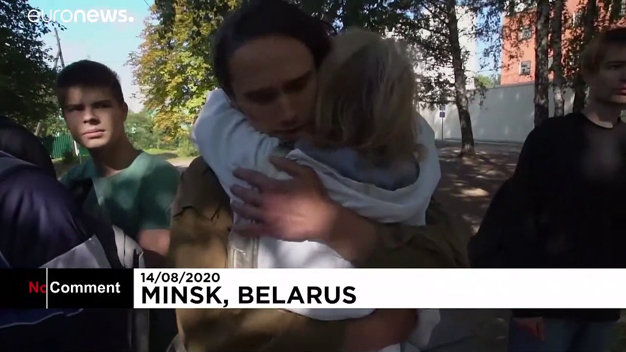 Polizeigewalt in Belarus: Freigelassene zeigen ihre Wunden