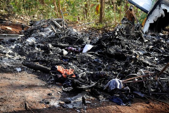 Plane crash in Costa Rica kills two American families