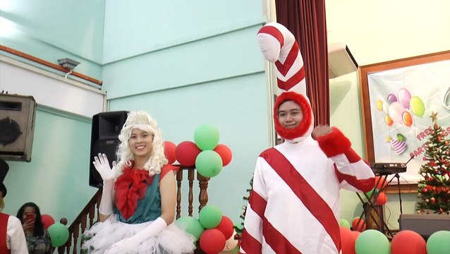 Klang church throws a Xmas party for kids from all walks of life