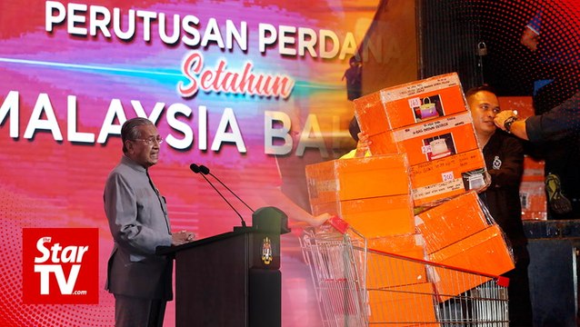 Dr M tells Najib’s supporters: Ask yourselves, where did Rosmah’s wealth come from?