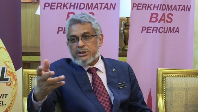 Ex-Umno members can't hold any positions for one year, says Amanah’s Khalid Samad