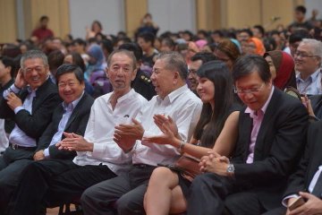 Malaysians advised to master English as medium of communication