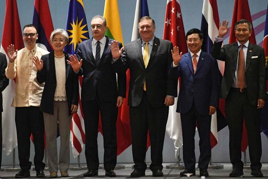 Pompeo pledges $300 million security funding for Southeast Asia, hopes to resolve tension in region