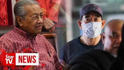 Скачать видео: Wuhan coronavirus: No plans to stop Chinese tourists for now, says Dr M