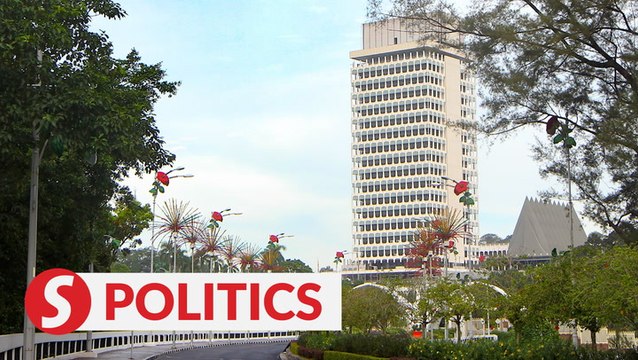 Dr M decries decision to only allow Royal Address at May 18 Parliament meeting