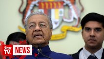 Dr M: Only give govt contracts, APs to those who qualify