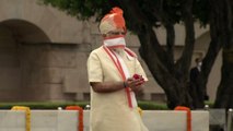 Independence Day: PM Narendra Modi pays tribute to Mahatma Gandhi at Rajghat