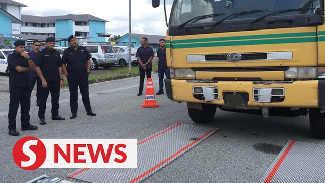 Police going all out to stop overloaded lorries under 'Ops Perdagangan'