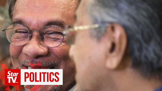 Dr M says not sure if Anwar will be in Cabinet, Anwar jokes 'I didn't apply'