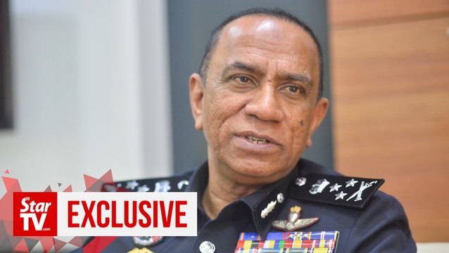 Narcotics director leaves the police force with a bang