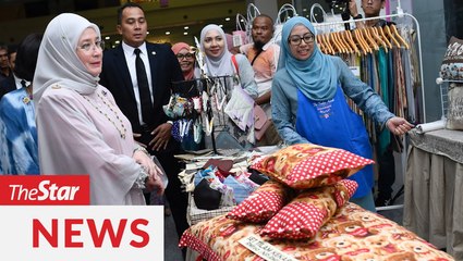 The Tunku Azizah Handmade Market online platform helps market local craft products