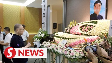 Wee pays last respects to Chinese calligraphy artist Yong Kim Jung