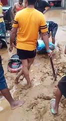 जयपुर में भारी बारिश ने मचाई तबाही, पानी के साथ इतनी मिट्टी आई कि धंस गए वाहन