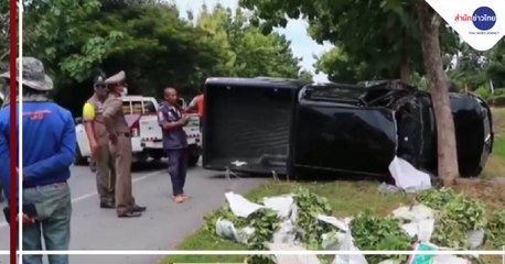 กระบะชนท้ายกระบะ ก่อนพุ่งชนต้นไม้ ดับ 1 ราย