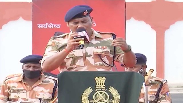 ITBP jawan sings 'Teri mitti mein mil jawaan'