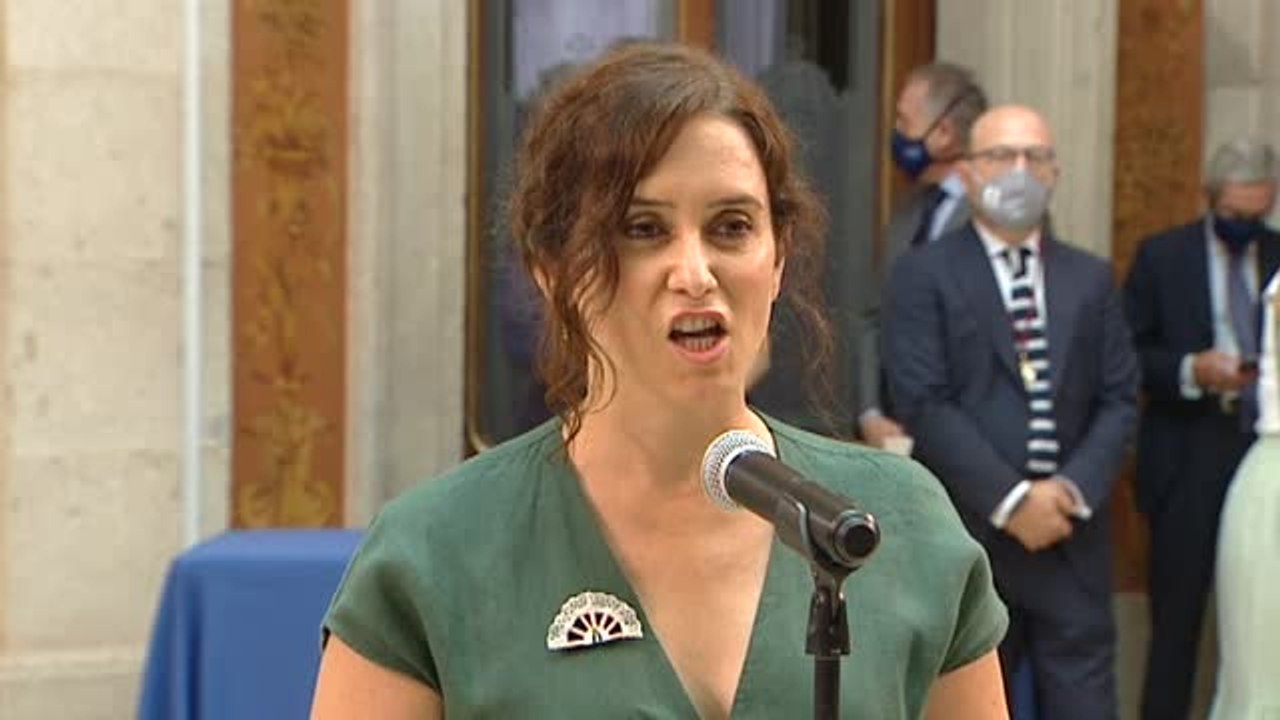 Ayuso pide a Sánchez que "por coherencia" cese a Iglesias como vicepresidente