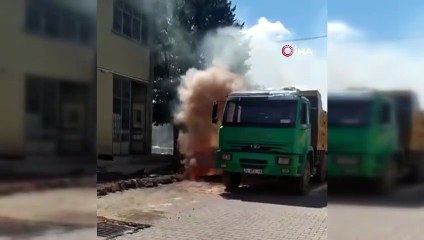 - Elektrik kabloları bomba gibi patladı