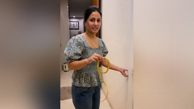 Hina Khan का सांप के साथ Video हो रहा है तेजी से Viral । Hina Khan Snake Video । Boldsky