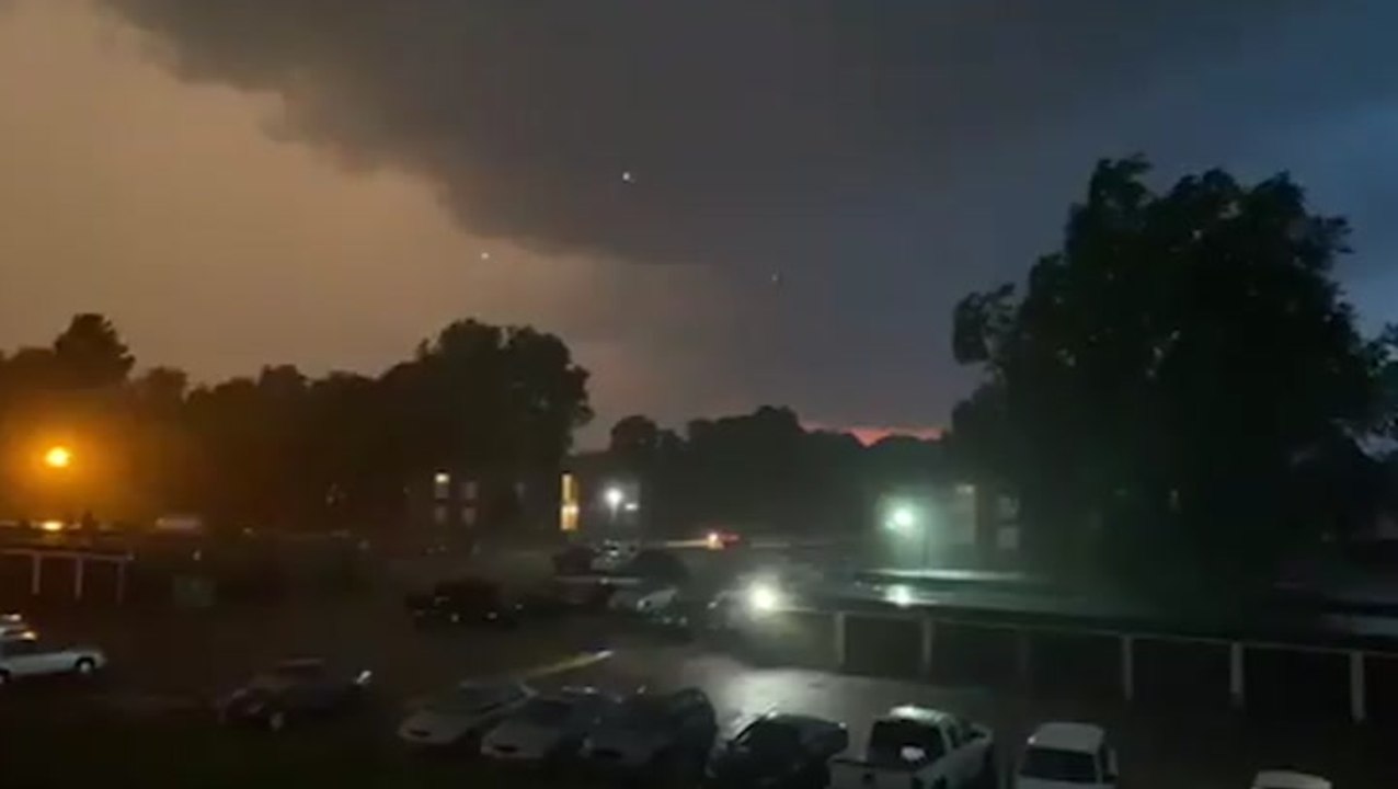 Gusty storms roll through town