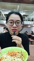Chinese girl Comments on pakistani Food Halwa poori