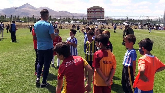 Büyükşehir Belediyesi Erzurumspor Futbol Akademisi kuruldu
