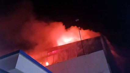 यूपी: अंतरराष्ट्रीय खेल उत्पाद की फैक्ट्री मैं भीषण आग से हाहाकार मचा