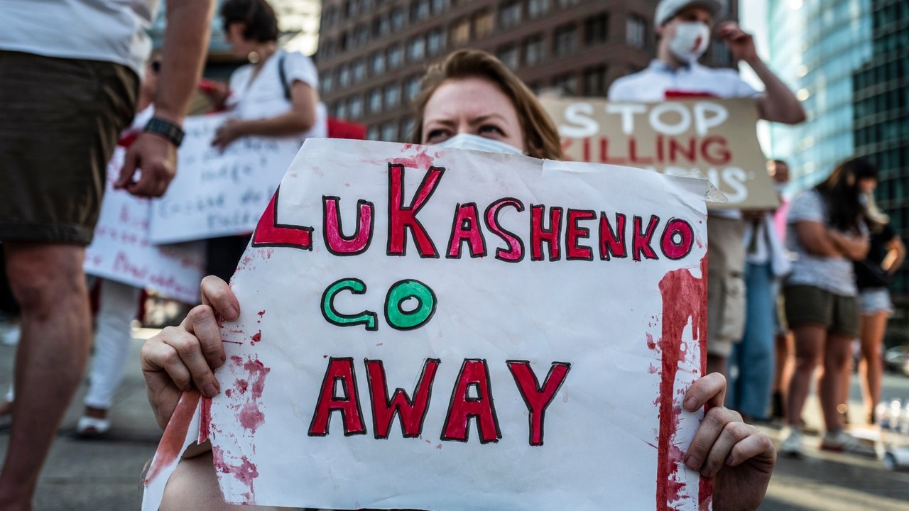 Will the President of Belarus survive protests against his rule? | Inside Story