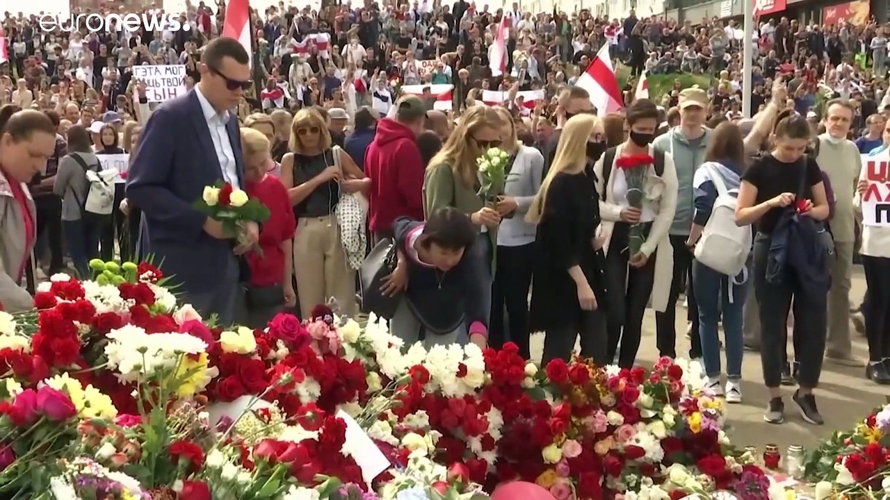 Belarus: Tens of thousands protest in Minsk as Lukashenko rejects election rerun