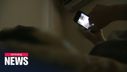 Excessive use of smartphones before bed can cause depression, anxiety