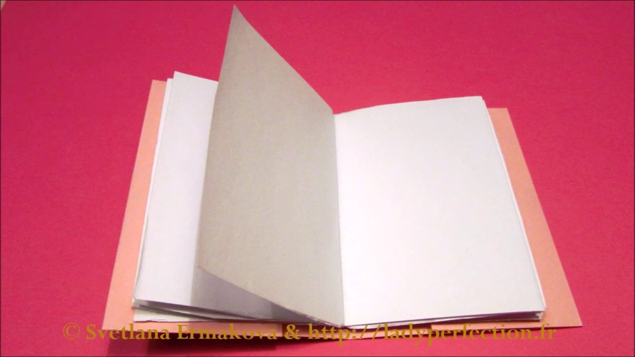 Origami :  Cahier de poupée.