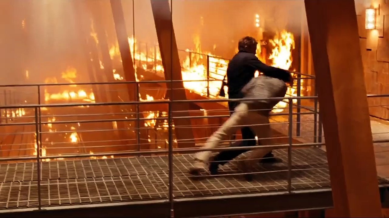 James Bond QUANTUM OF SOLACE movie clip - Bond faces off against Greene