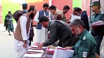 باريس تطلب من كابول عدم إطلاق سراح ثلاثة أفغان قتلوا فرنسيين
