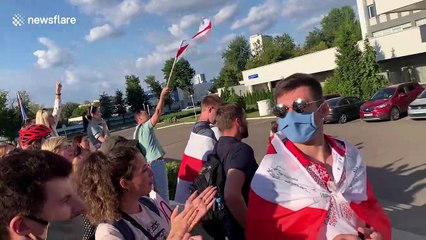 Thousands in Belarus join anti-government protest outside state TV offices