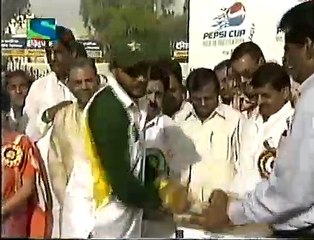 Shahid Afridi Man of the Match Interview in Kanpur after 5th ODI - April 2005