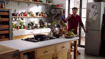 Beschwipste Birne mit Schokolade und Haselnusskernen