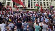 Bélarus : partisans du pouvoir et de l'opposition manifestent à Minsk