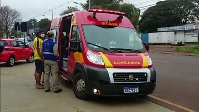 Mulher engasga durante o almoço e precisa dos cuidados do Siate no Bairro Claudete