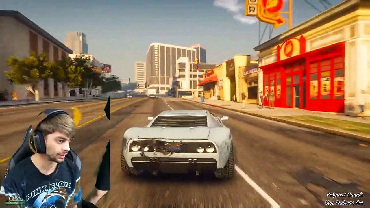 Playing GTA V with Ultra Realistic Graphics Mod!