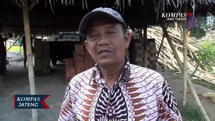 Musim Kemarau Berkah Bagi Usaha Batu Bata