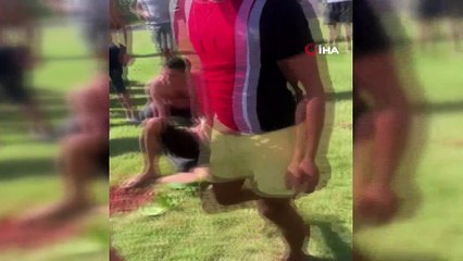 Yeşilköy'de plajda kavga: 3 yaralı