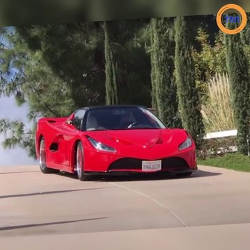 Vous ne devinerez jamais ce qui se cache derrière cette Ferrari