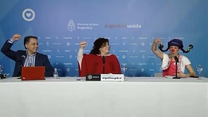 Peor imposible: en Argentina sacan una payasa a rueda de prensa para el reporte diario del coronavirus
