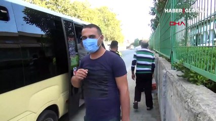 Küçükçekmece'de durdurulan minibüsten 40 kişi çıktı