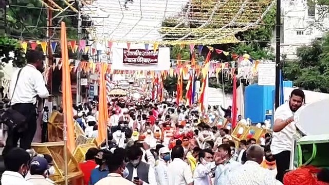 भादव मास के सोमवार पर आज बाबा महाकाल की शाही सवारी मंदिर से 4:00 निकली
