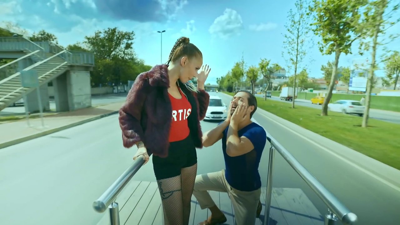 Gökçe  Artist