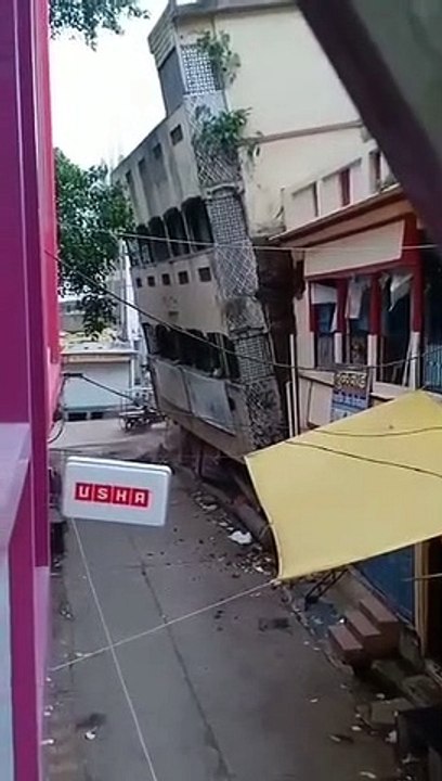 Pal me imarat kaise hui dher aayie dekhte h or apko vedio acha lge to like ,share,comment or follow jrur kre