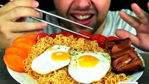 ASMR CURRY NOODLES + FRIED EGG + FRIED SAUSAGE + VEGETABLES | EATING SOUND (NO TALKING)  BEST SOUND